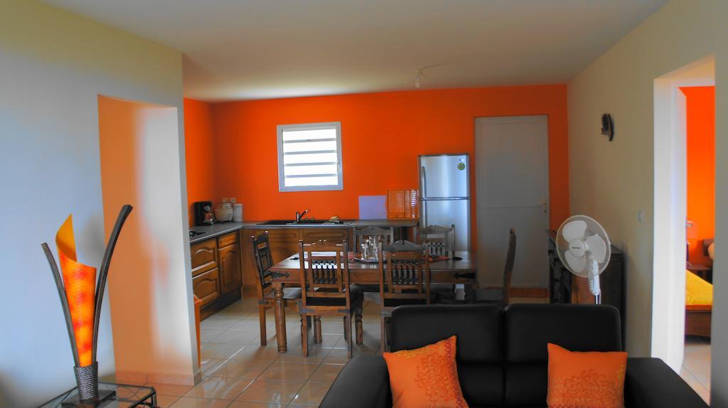 Les Bungalows Du Mont-Auban Sainte-Clotilde Exterior foto