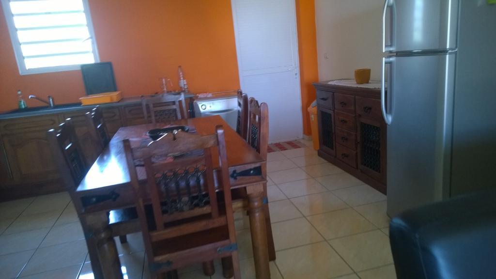 Les Bungalows Du Mont-Auban Sainte-Clotilde Exterior foto