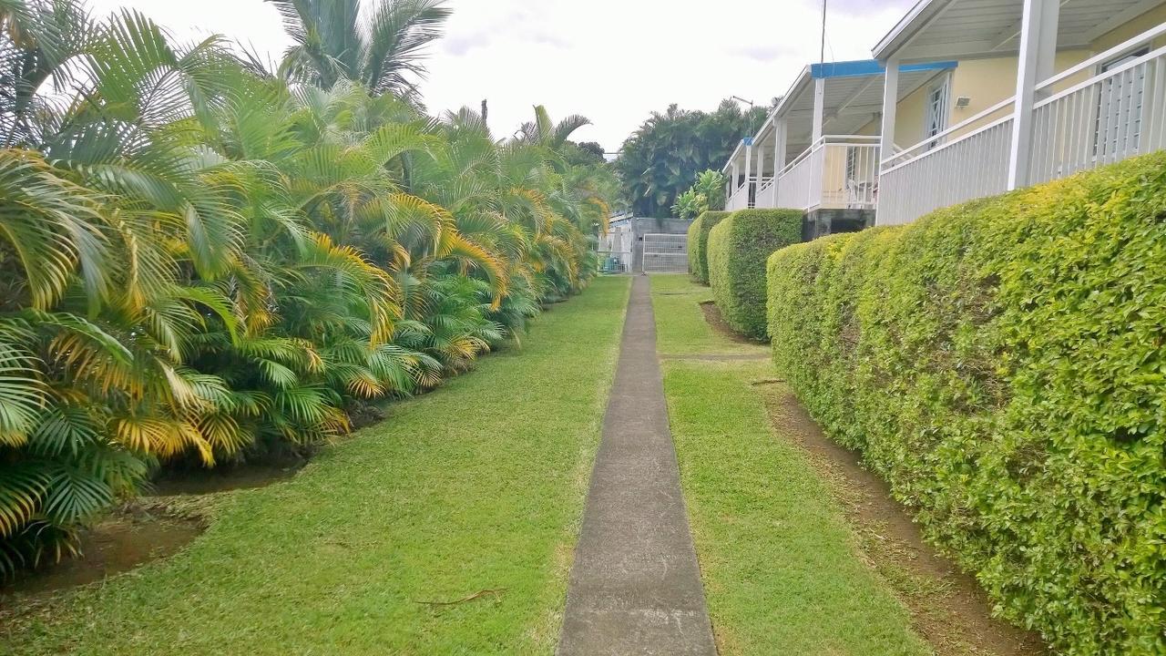 Les Bungalows Du Mont-Auban Sainte-Clotilde Exterior foto